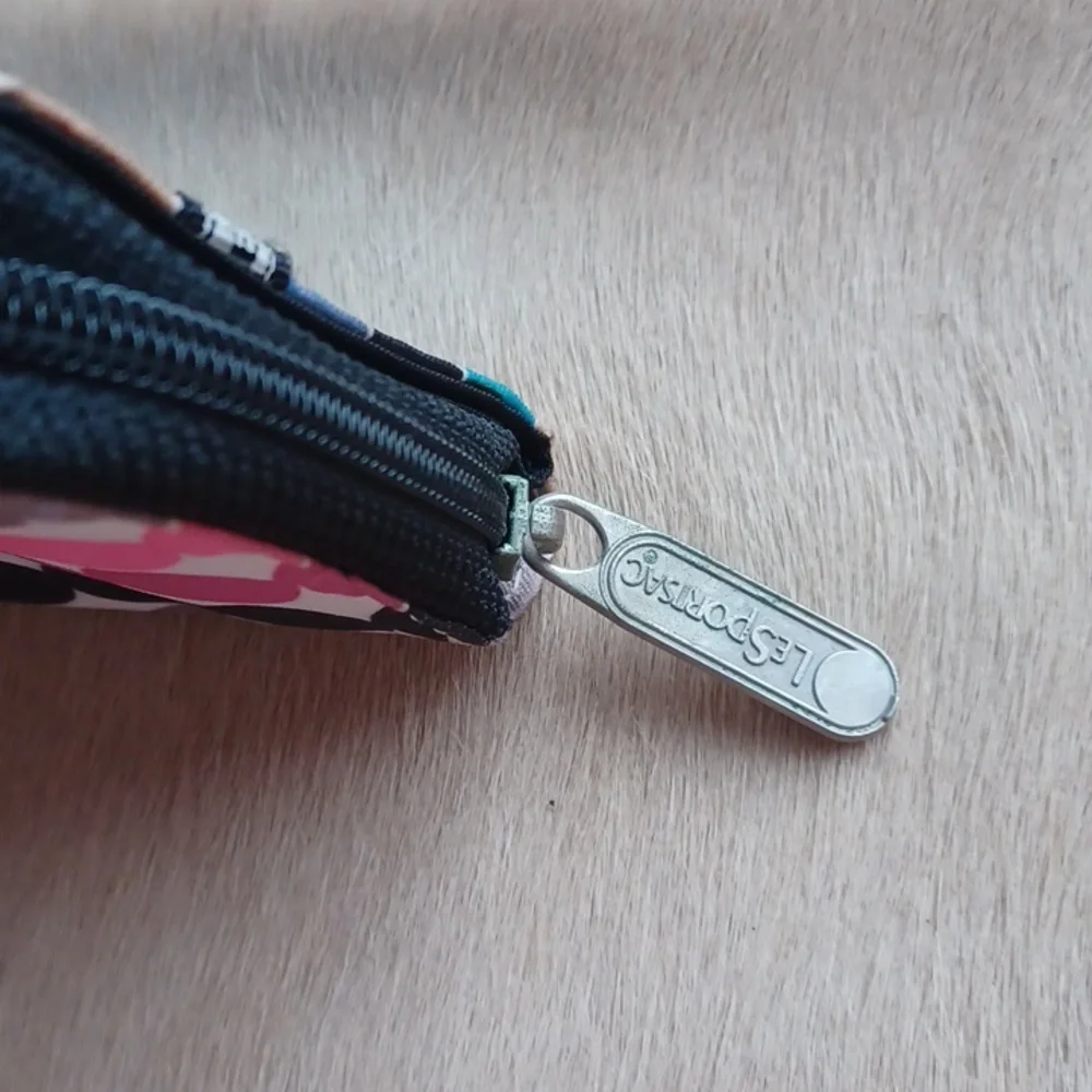 Le Sportsak Wallet